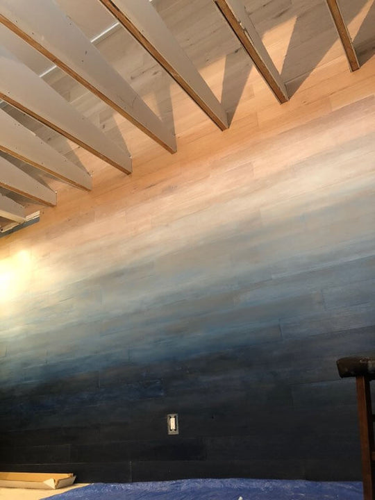 Fading a wood wall from blue to white.