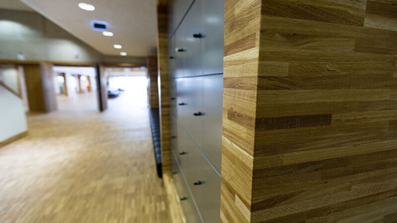 Details of a library with wood finished with Oil Plus 2C.