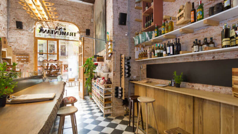Rubio Monocoat brings out the beauty in wooden features in this restaurant in Barcelona, Spain.