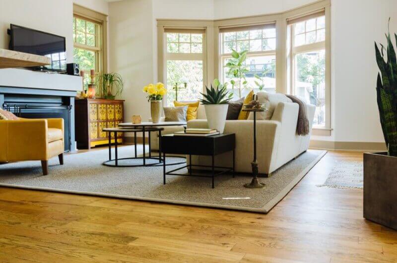 Red Oak floor finished with Rubio Monocoat Oil Plus 2C.