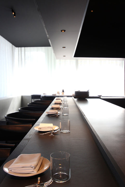 The bar dining area at Restaurant Misera made from oak and finished with Precolor Easy Intense Black and Oil Plus 2C Charcoal.
