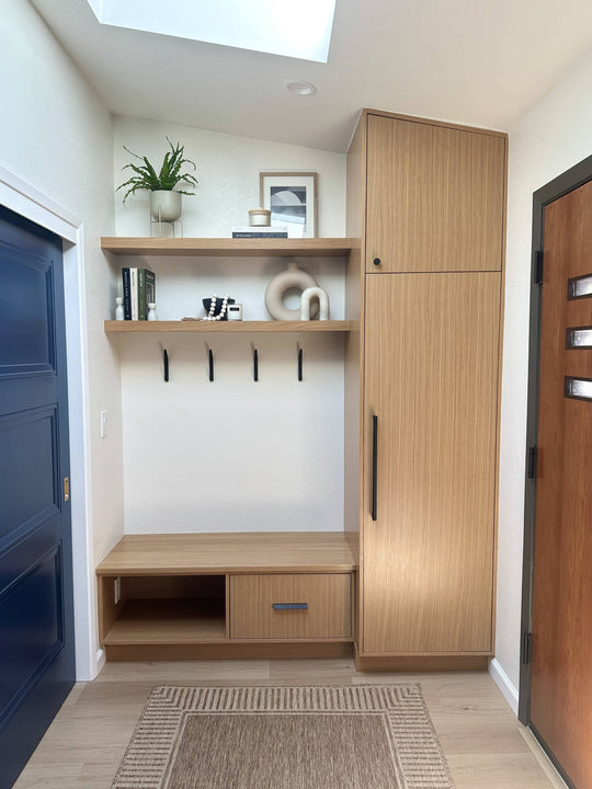 White oak mudroom cabinetry finished with Oil Plus 2C Dunes interior hardwax oil wood stain and finish.
