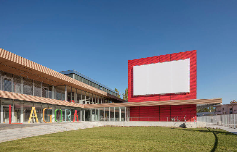 Unique library in France used Rubio Monocoat to finish exterior wood cladding on library.